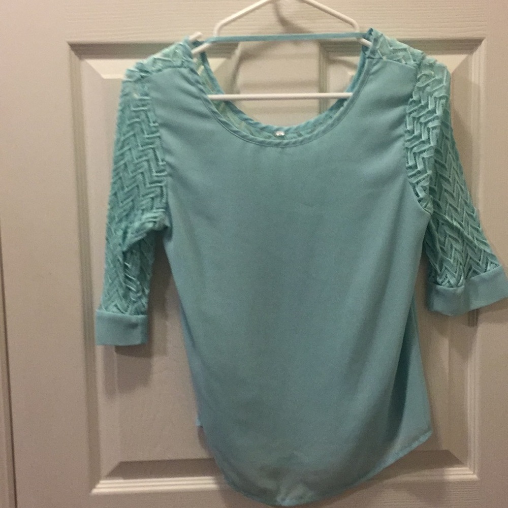 Blue chevron half sleeve